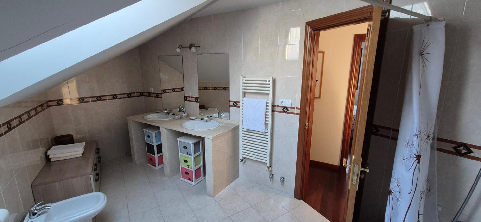 A Bruxo Fonte 8 Pzs 2 Banos Full Reg Vut38509 Appartement Luarca Buitenkant foto